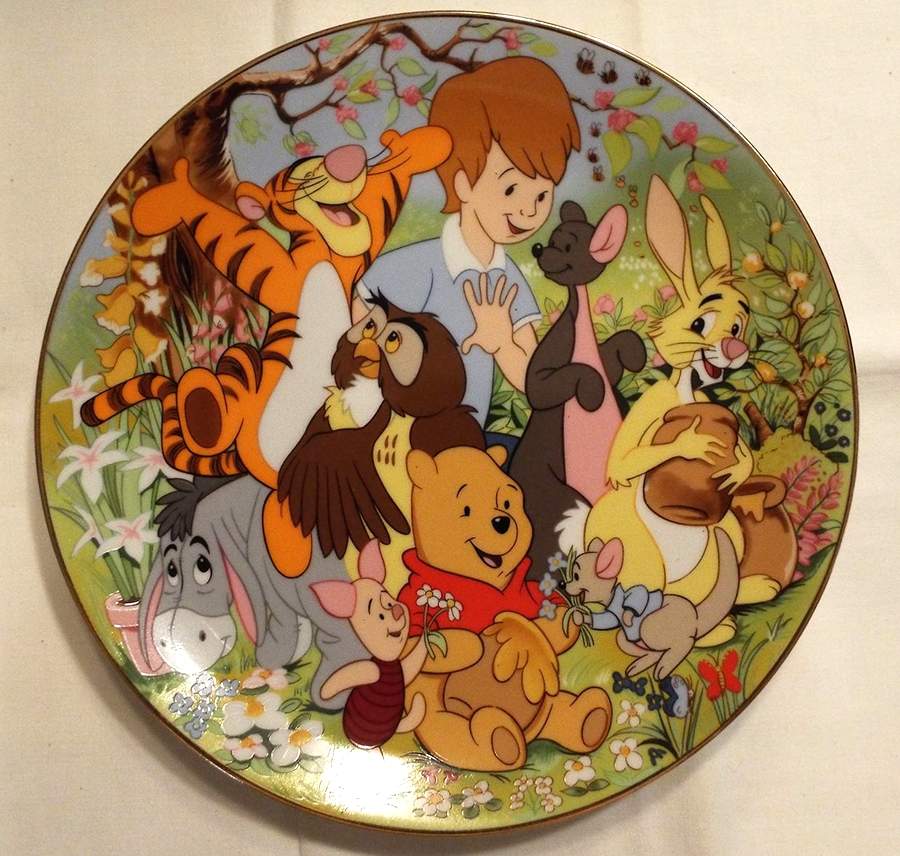 Cartoon Classics Winnie The Pooh - Boxed by Kenleys Ltd-1