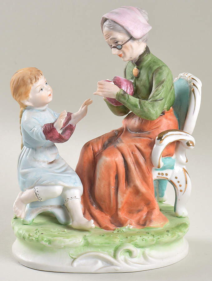 Lefton Figurines Older Lady With Kid - No Box 524 by Lefton-1