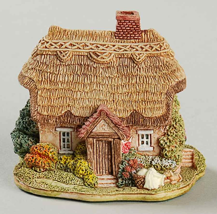 Lilliput Lane Collectors Club Wash Day - No Box by Lilliput Lane-1