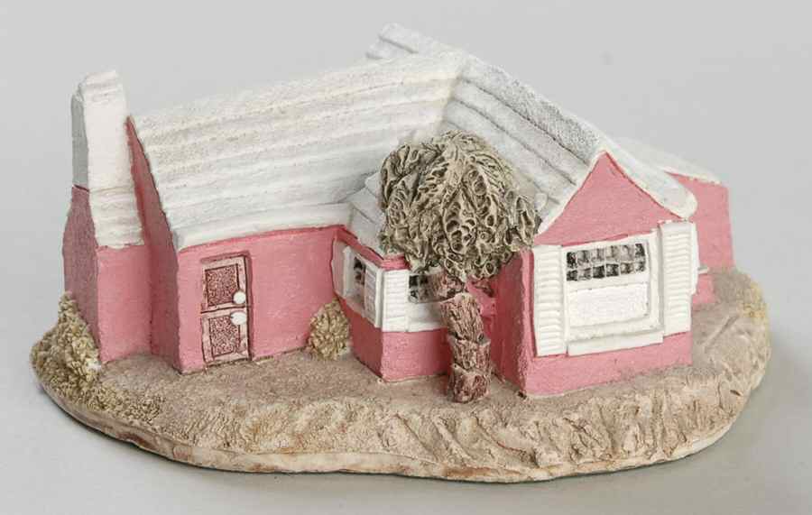English Cottages Bermuda Cottage-Ver 1/Pink - Boxed by Lilliput Lane-1