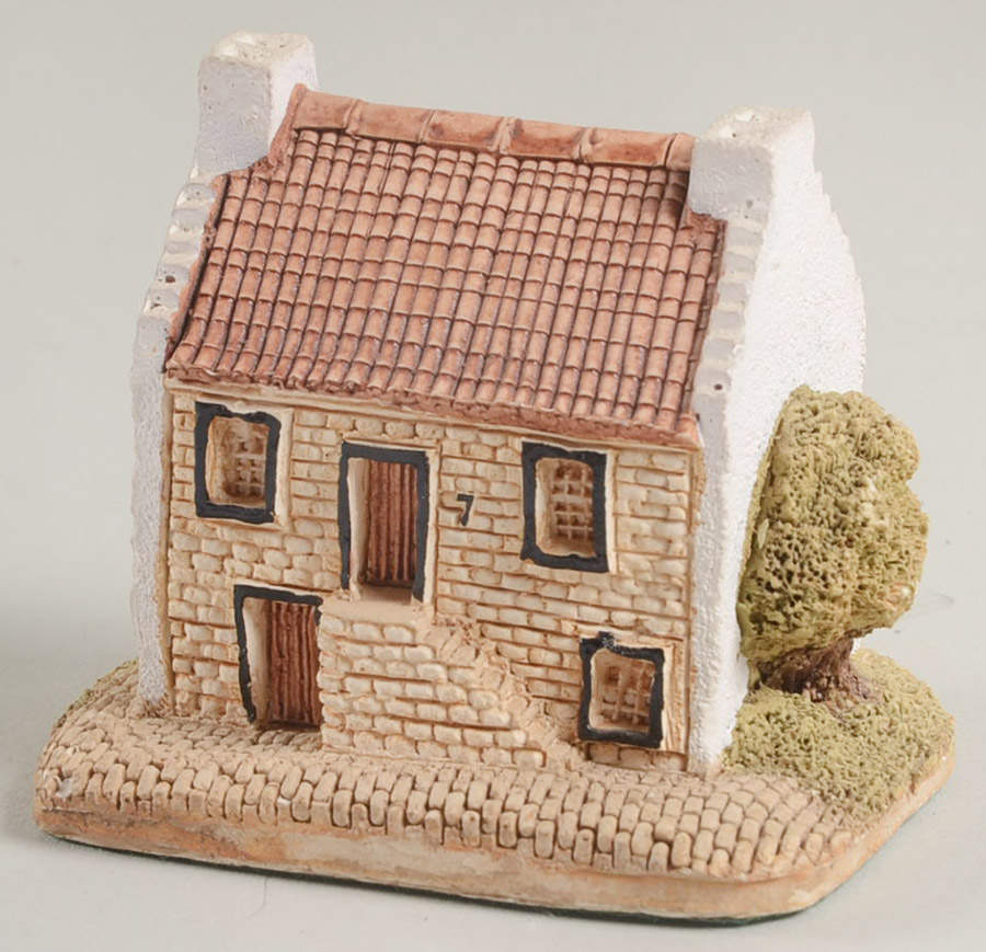 Scottish Collection 7 St Andrews Square - Boxed by Lilliput Lane-1