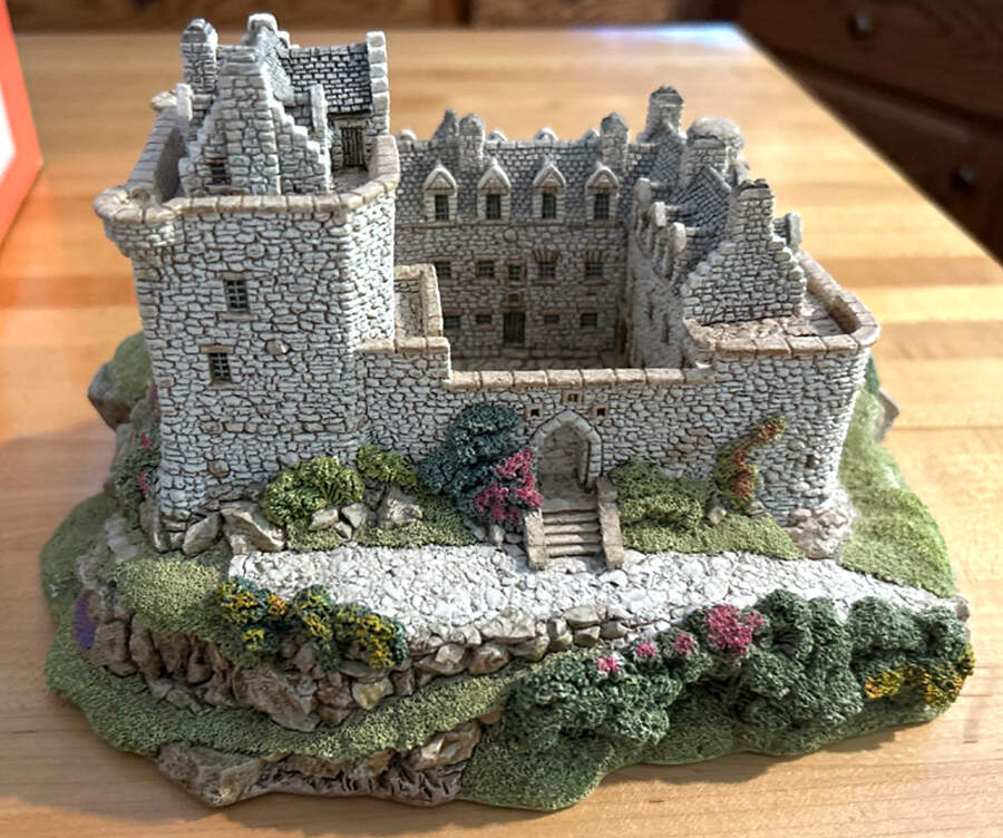 Scottish Collection Duart Castle - Boxed by Lilliput Lane-1