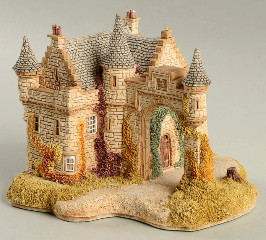 Scottish Collection Glenlockie Lodge - No Box by Lilliput Lane-1