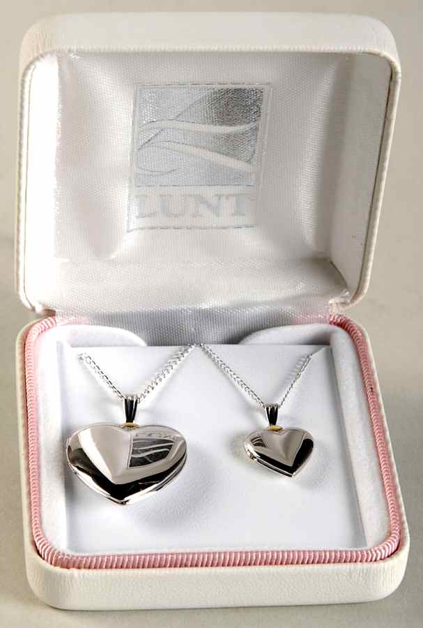 Lunt Silver Jewelry Mother 18"/Child 15" Locket Set-Heart - No Box by Lunt Silver-1