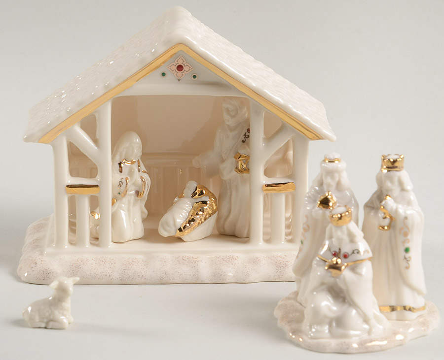 Mistletoe Park Village Park Manger Set- 6 Pc - With Box by Lenox-1