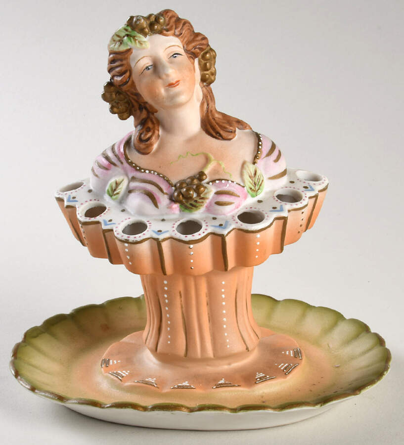 Ardalt Figurines Woman Cigarette Holder - No Box by Lenwile-Ardalt-1