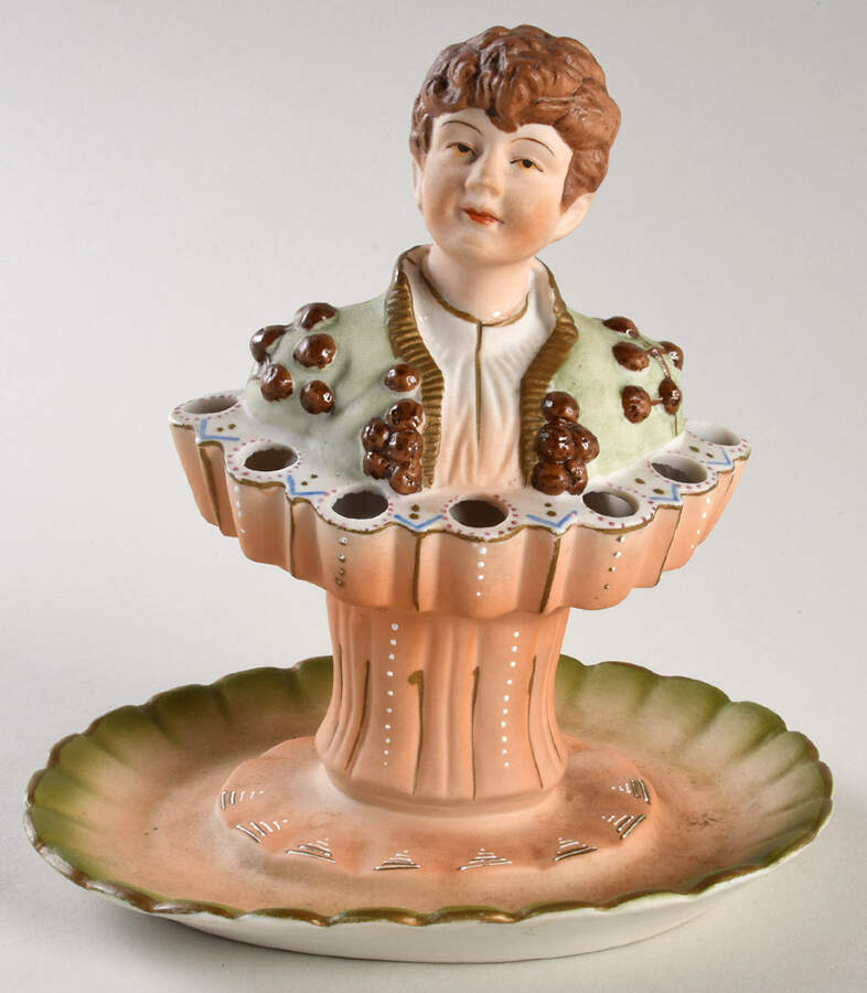 Ardalt Figurines Man Cigarette Holder - No Box by Lenwile-Ardalt-1