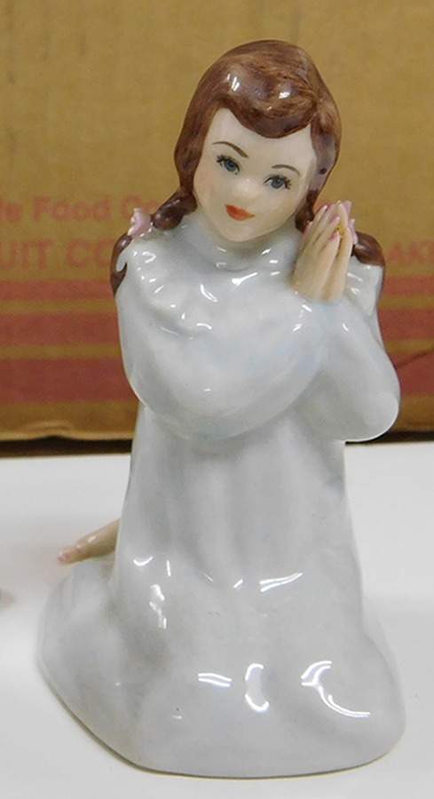 Lee Wollard Figurines Pam - No Box by Lee Wollard-1