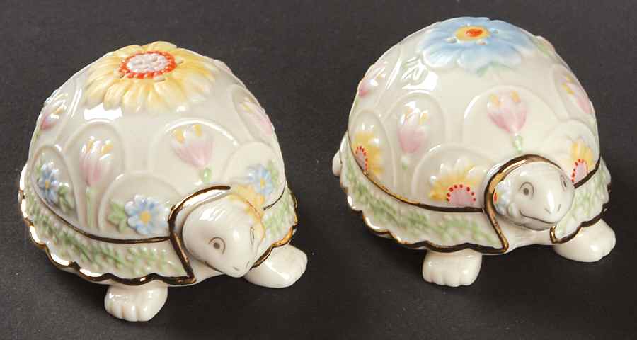 Treasured Turtles Salt & Pepper Treasured Turtles-Salt & Peppe - No Box by Lenox-1