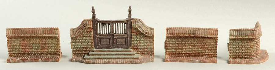 Williamsburg (Large) Bruton Parish Church Gates & Walls (S/4) - No Box by Lang & Wise Ltd-1