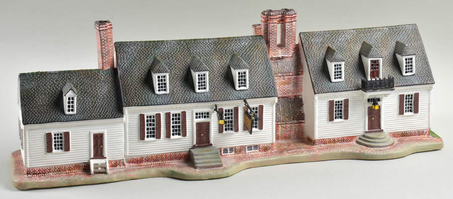 Williamsburg (Large) Shields Tavern - Boxed by Lang & Wise Ltd-1