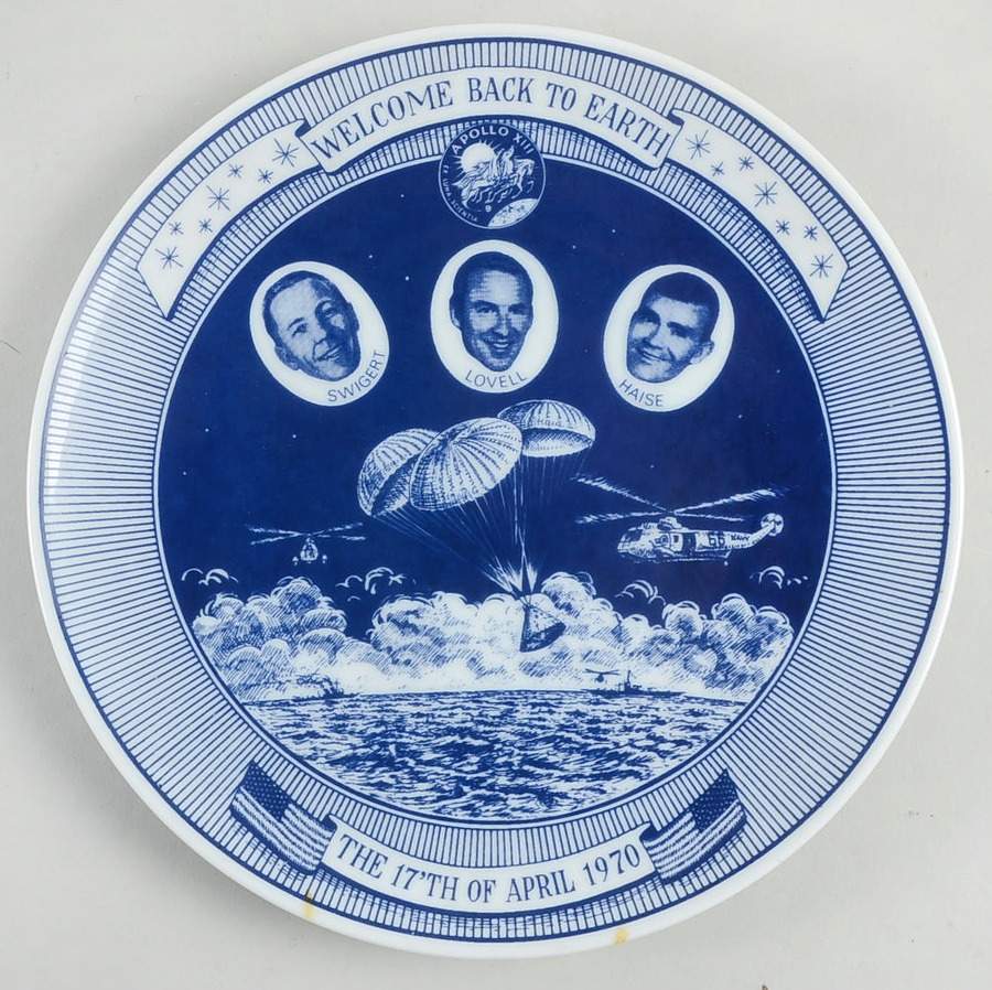 Moon Welcome Back To Earth - No Box by Lund & Clausen-1