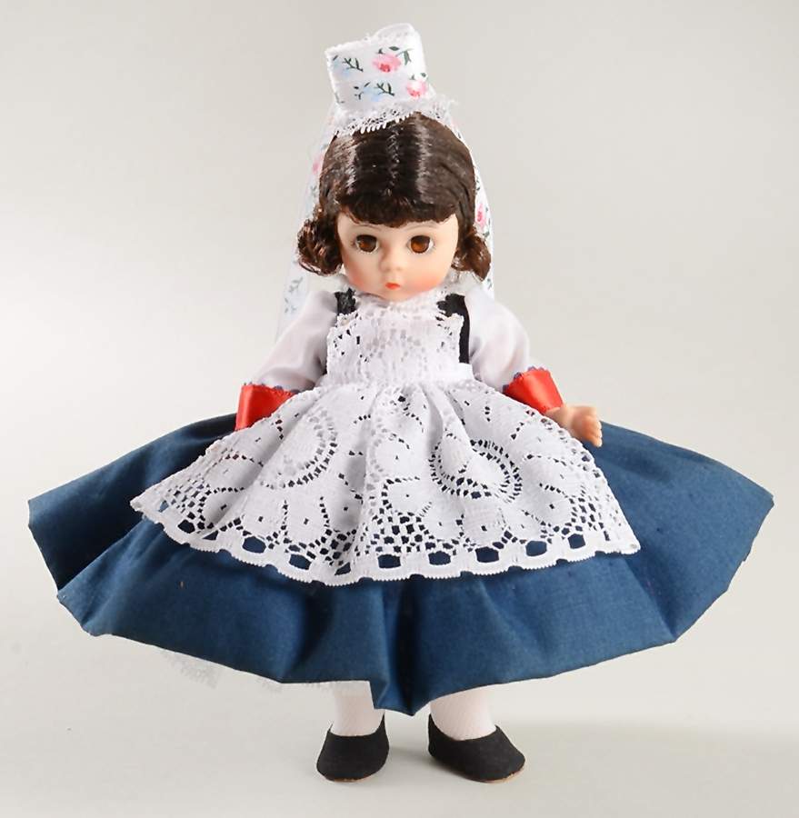 International-8" Doll France  - No Box by Madame Alexander-1