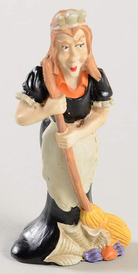 Creepy Hollow Maid - With Box by Midwest of Cannon Falls-1