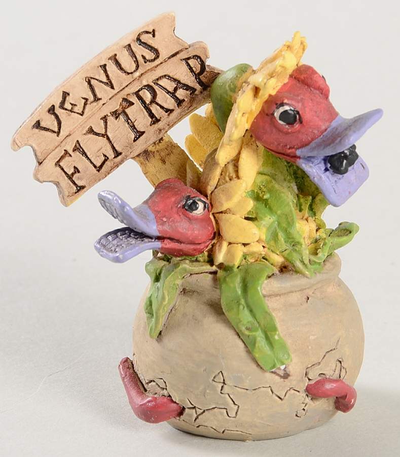 Creepy Hollow Venus Flytrap - No Box by Midwest of Cannon Falls-1