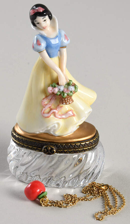 Princess Snow White W/ Jewelry - Boxed by Midwest of Cannon Falls-1