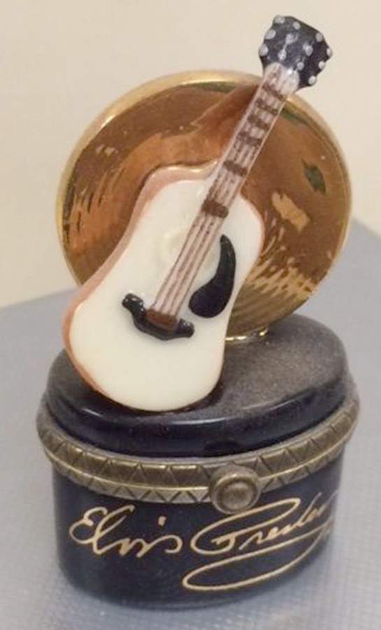 Elvis Presley Elvis Guitar & Gold Record W/ Pack - No Box by Midwest of Cannon Falls-1