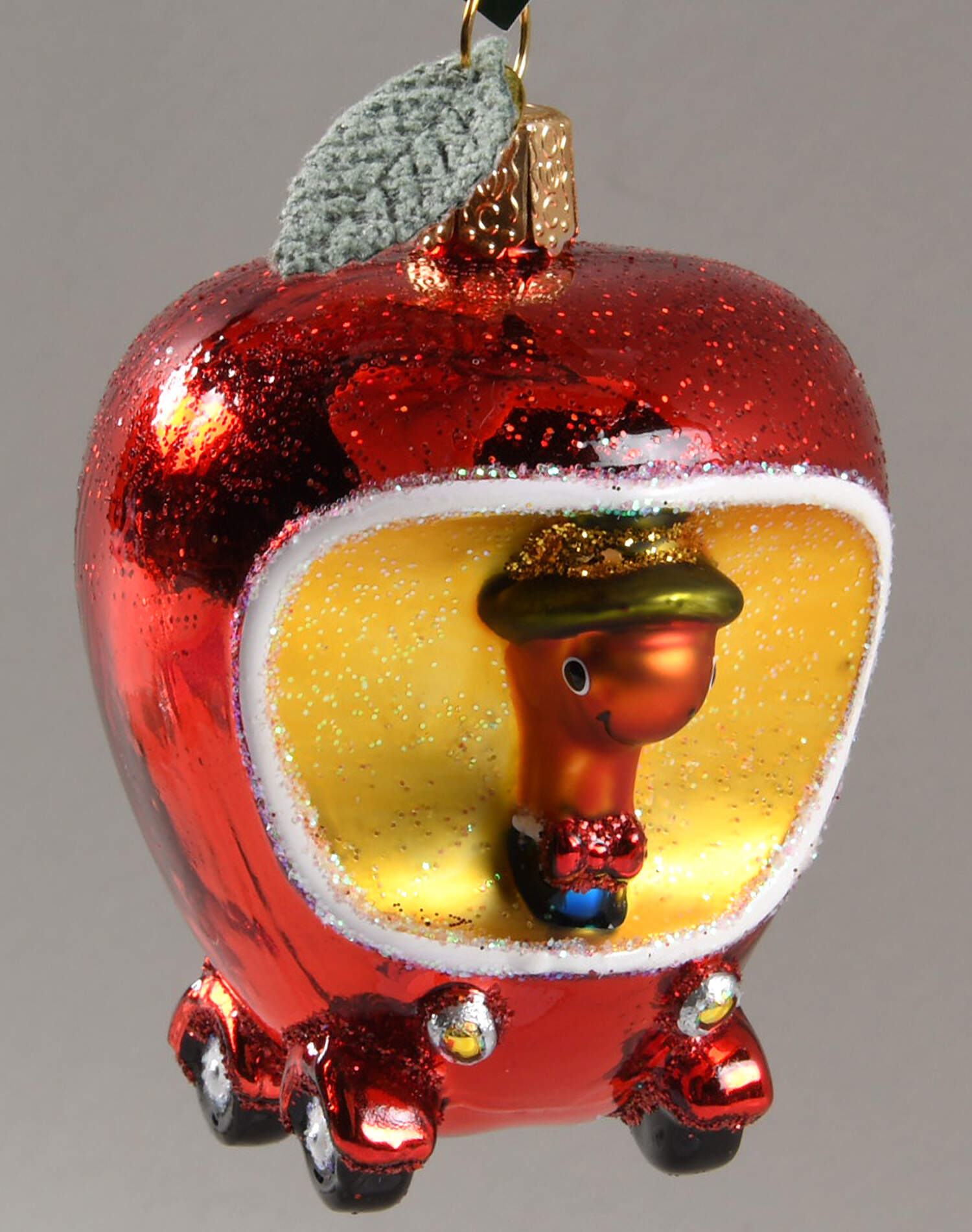 Fairy Tales, Legends & Literature Lowly Worm's Applecar - No Box Nb2759 by Old World Christmas (Newer)-1
