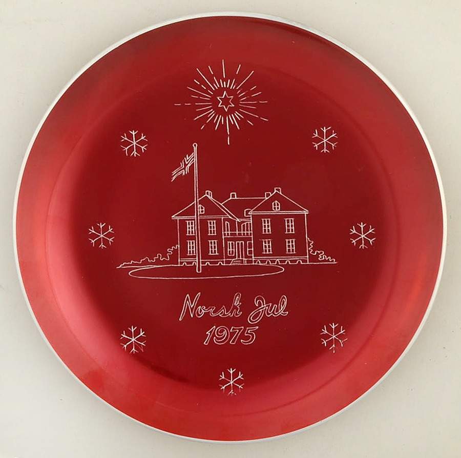 Christmas Plate Norwegian Constitution-Red - No Box by Norsk-1