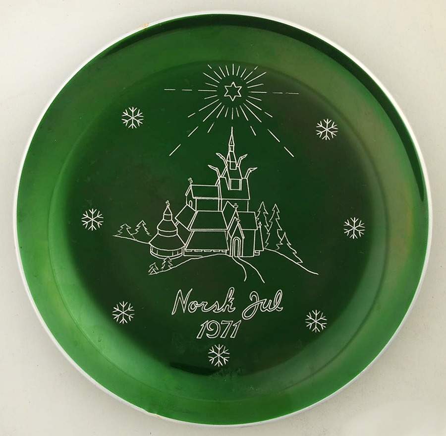 Christmas Plate Wooden State Chruch-Green - No Box by Norsk-1