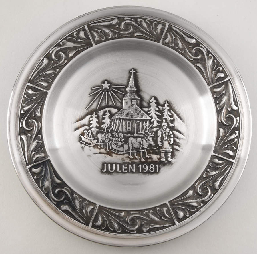Norwegian Pewter Christmas Plate Christmas 1981 - Boxed by Norwegian Pewter-1