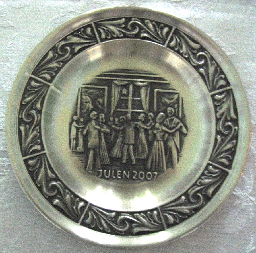 Norwegian Pewter Christmas Plate Christmas 2007 - No Box by Norwegian Pewter-1