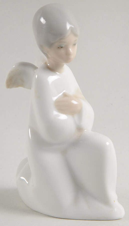 Angels Angel Resting - No Box by Nao-1