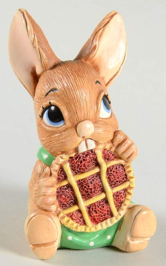PenDelfin Figurine Picnic Midge-Green Bib - Boxed by PenDelfin-1