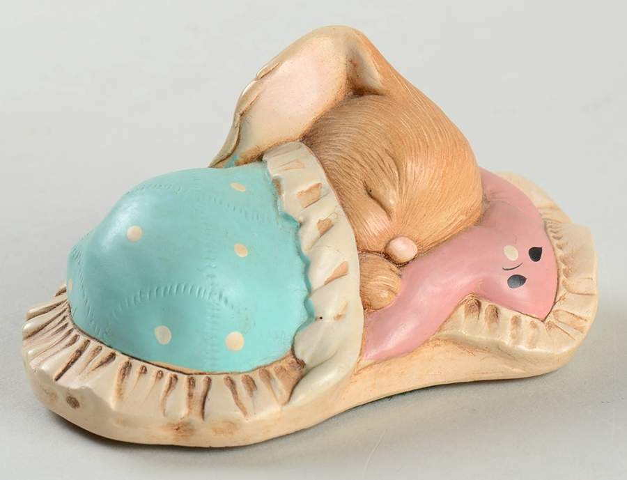 PenDelfin Figurine Snuggles-Blue/Pink Blanket - Boxed by PenDelfin-1