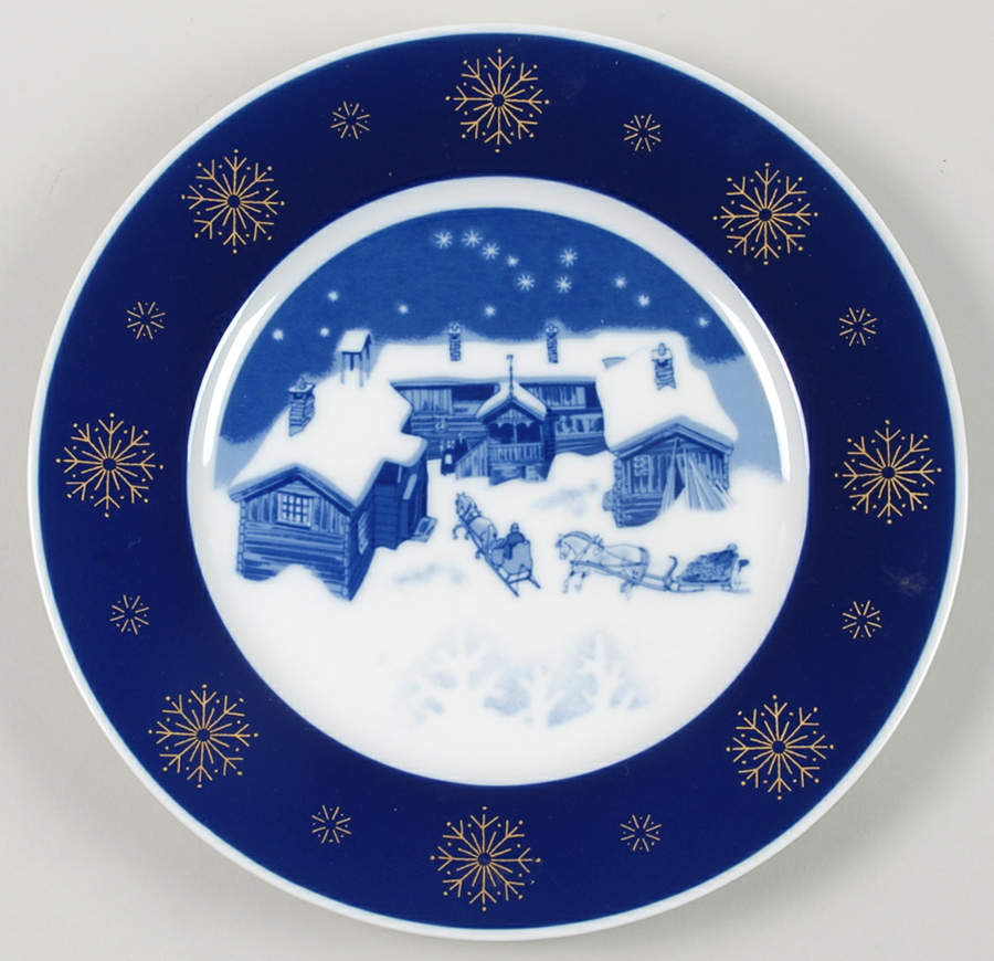 Christmas Deluxe Plate Christmas Eve - Boxed by Porsgrund-1