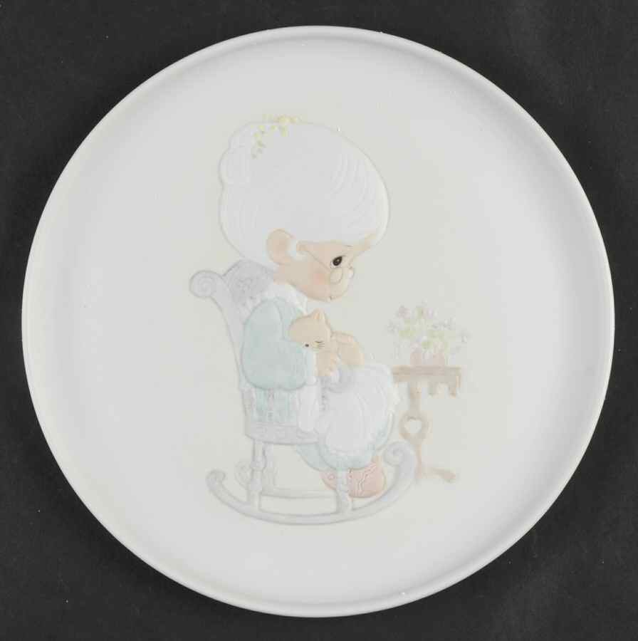 Mothers Love Purrfect Grandma - Boxed by Precious Moments-1