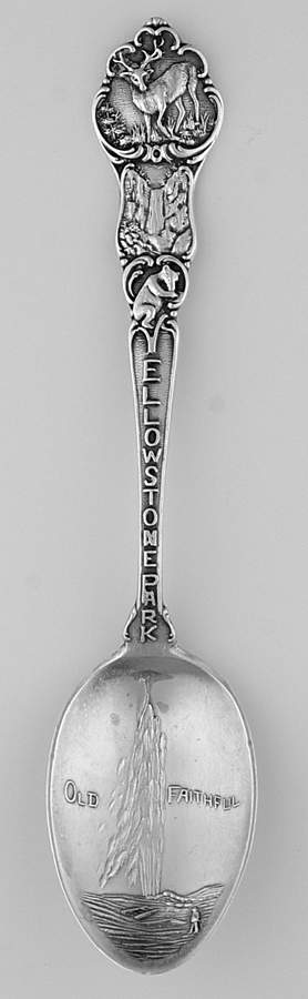 Paye & Baker Souvenir Spoons Yellowstone Park - No Box by Paye & Baker Mfg Co-1
