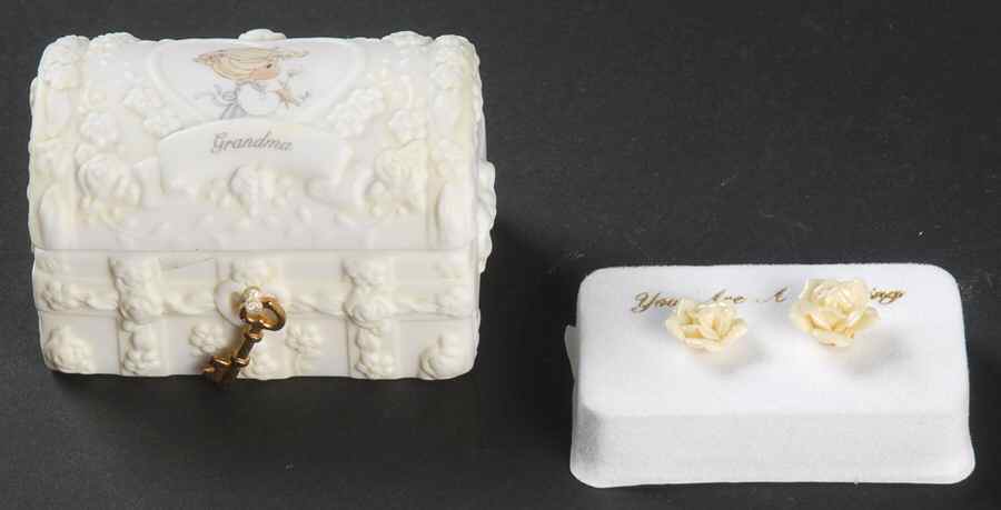 Precious Moments Hopechest-Mini Grandma - No Box by Precious Moments-1