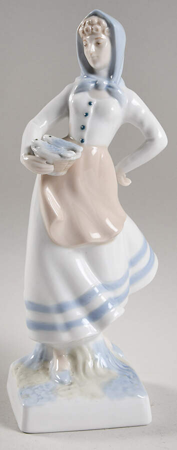 Figurines By Pales Si Woman With Basket Of Fish - No Box by Pales-1