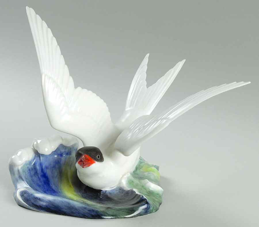 Bird Figurines Tern - Boxed by Royal Crown Derby-1