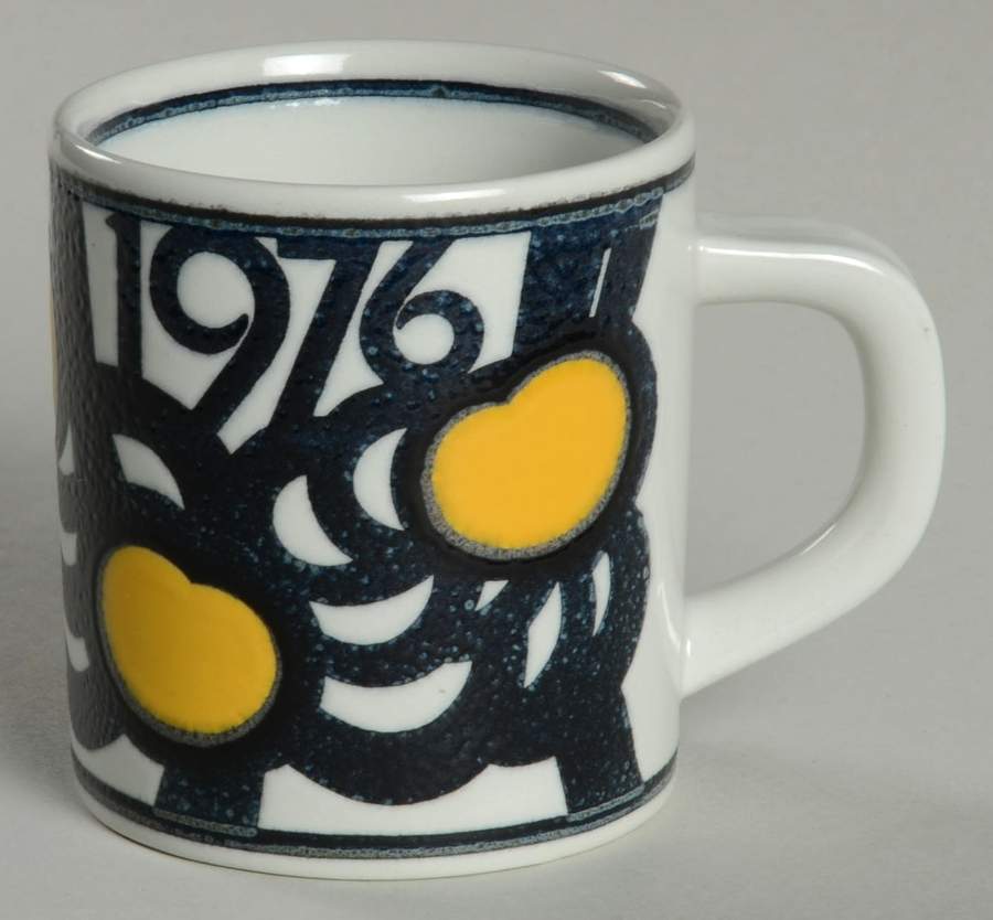 Annual Mug-Small 1976 By Anne-Marie Trolle - No Box by Royal Copenhagen-1
