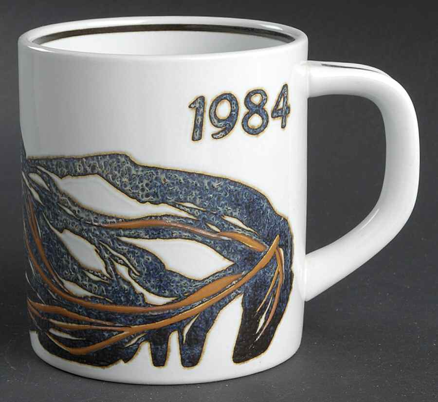 Annual Mug-Large 1984 - Boxed by Royal Copenhagen-1
