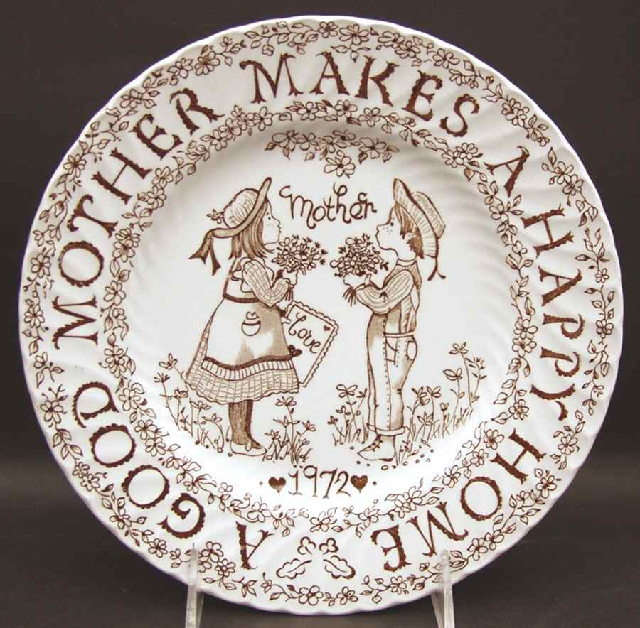 Mother's Day Plate Mother Makes A Happy Home-Brown - No Box by Royal Crownford-1