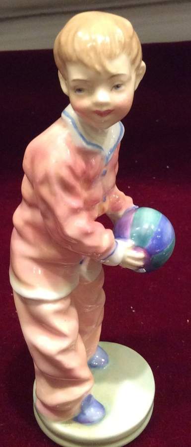 Royal Doulton Figurine Pyjams - No Box Nb1884 by Royal Doulton-1