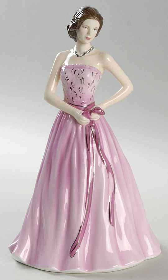 Royal Doulton Figurine Tender Is The Heart - No Box Nb1556 by Royal Doulton-1