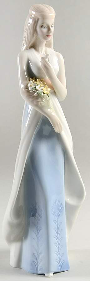 Reflections Sweet Bouquet - Boxed by Royal Doulton-1