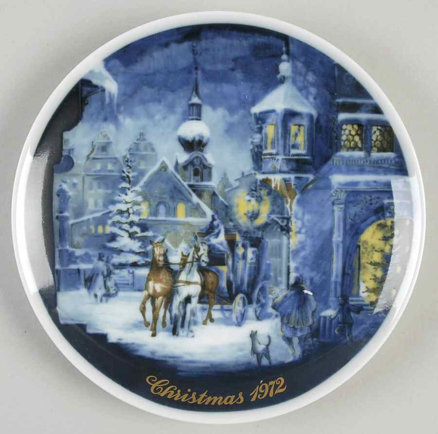 Royal Bayreuth Christmas Carriage In The Village - No Box by Royal Bayreuth-1