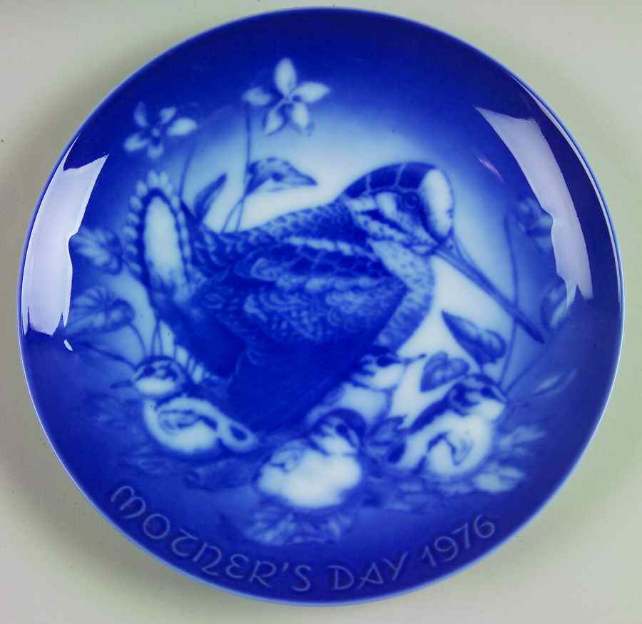 Mother's Day Plate Woodcock And Young - No Box by Royale (Germany)-1