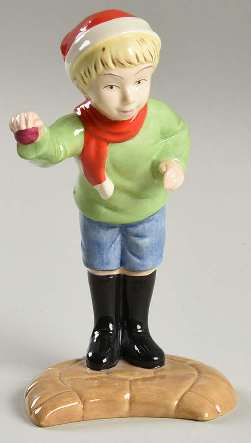 Winnie The Pooh-Series #2 Christopher Dresses The Tree - Boxed by Royal Doulton-1
