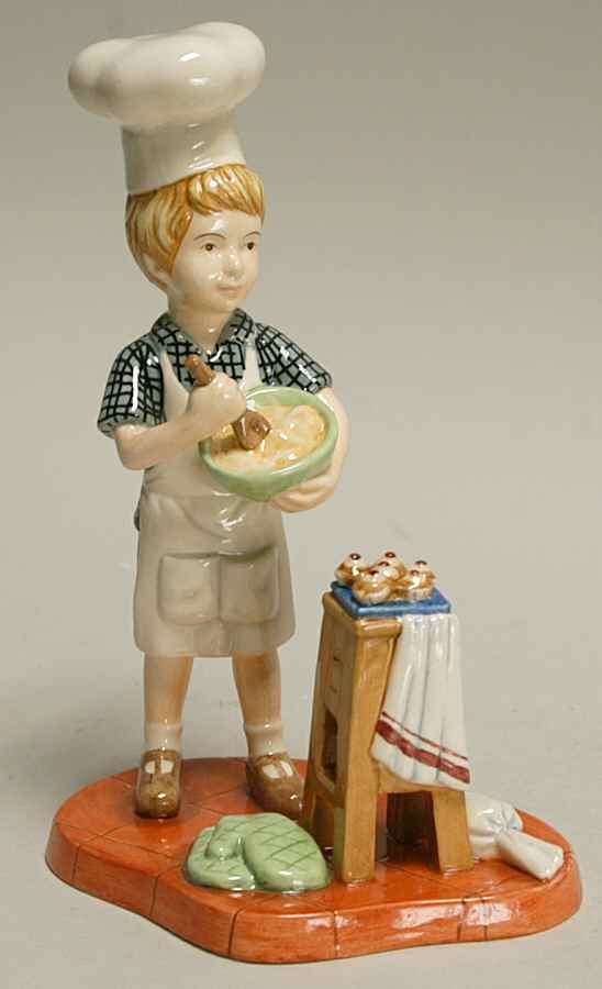 Winnie The Pooh-Series #2 Head Chef Christopher Robin - No Box by Royal Doulton-1