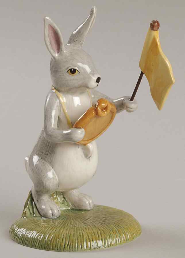 Winnie The Pooh-Series #2 Official Timekeeper - No Box by Royal Doulton-1