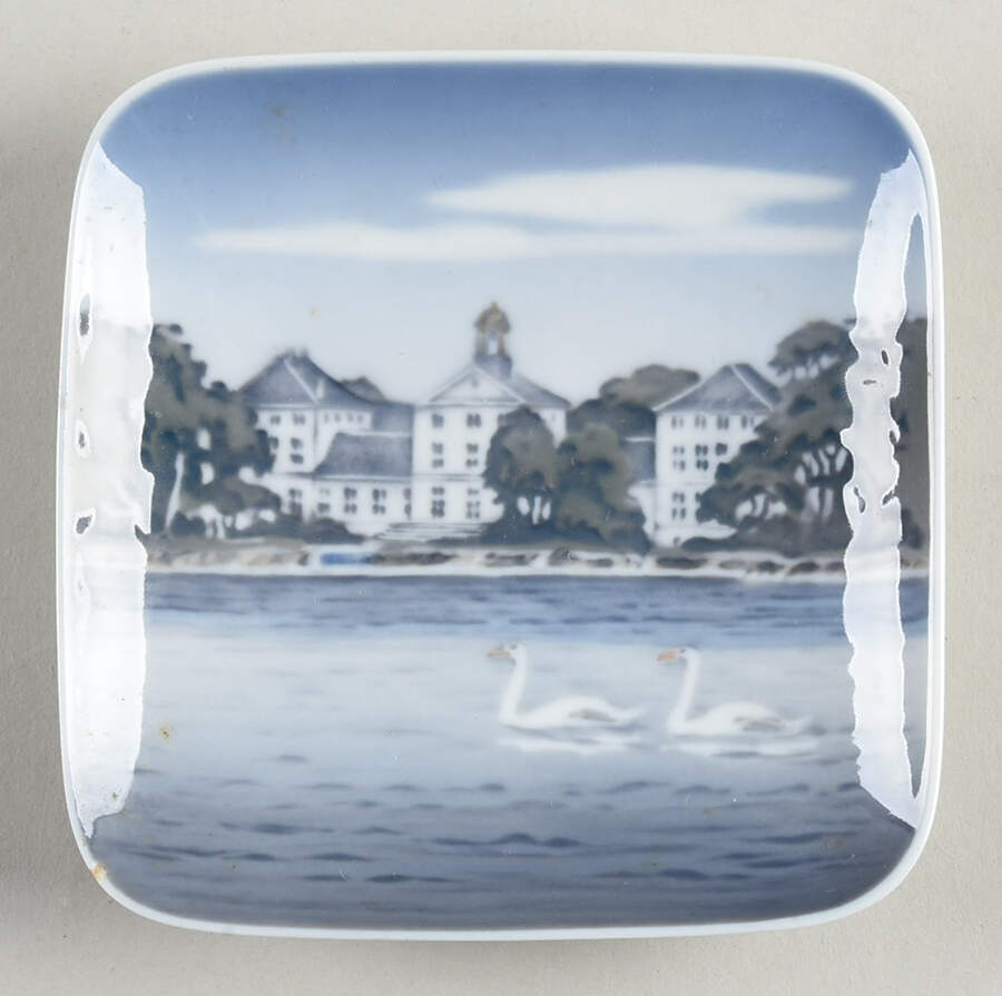 Royal Copenhagen Giftware Square Tray-Graasten Slot - No Box by Royal Copenhagen-1