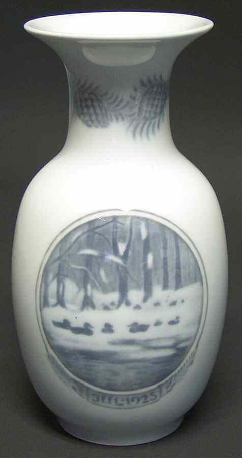 Annual Christmas Vase Winter Scene - No Box by Royal Copenhagen-1