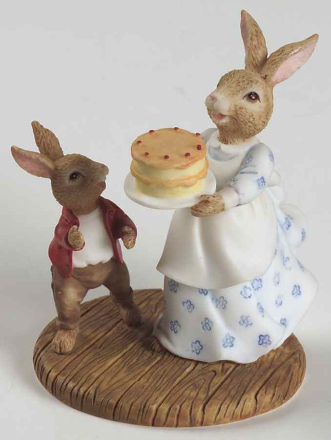 Bunnykins-Resin The Birthday Cake - No Box by Royal Doulton-1