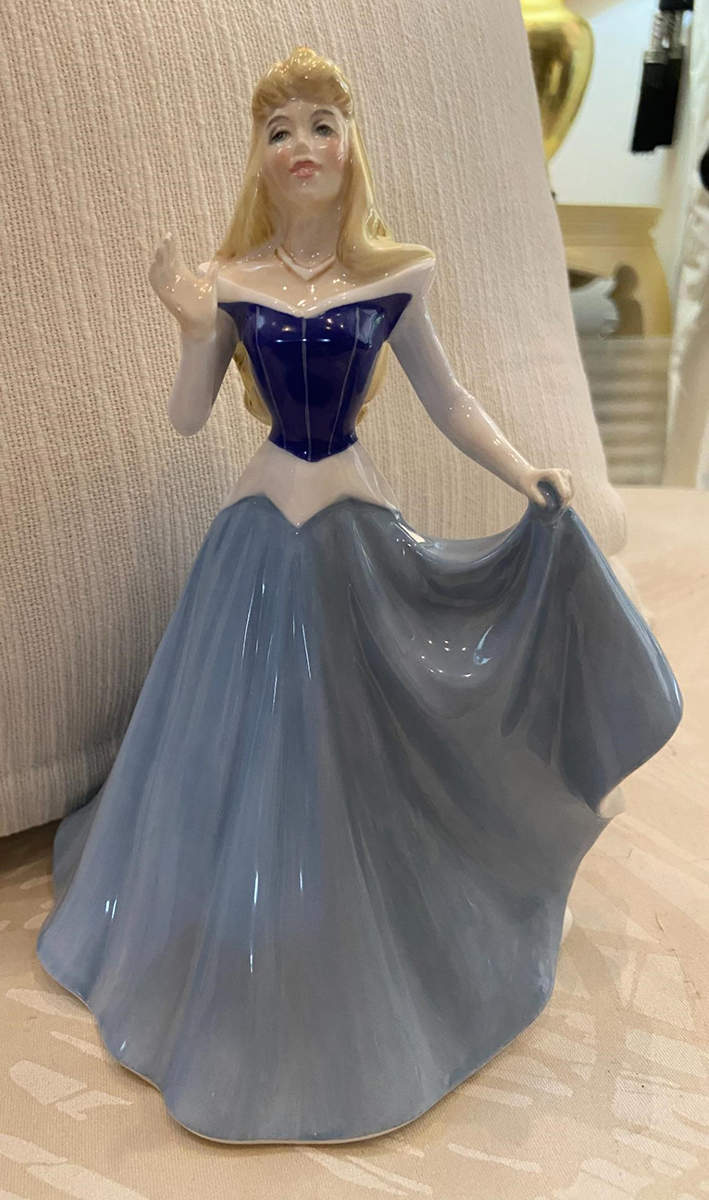 Disney Princess  Aurora - No Box by Royal Doulton-1